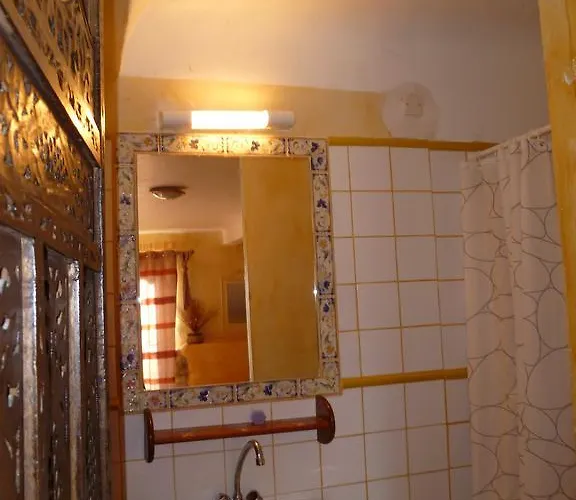 Mini-hôtel De Venascle *